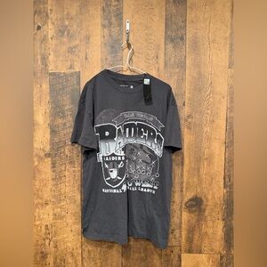 NWT Abercrombie and fitch men’s Las Vegas Raiders Graphic T-Shirt large tall